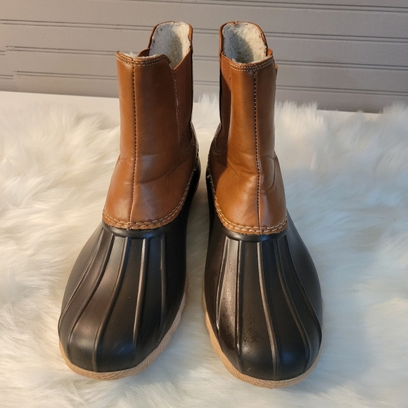 Outwoods Brown and Black Duck Boots - Picture 4 of 11